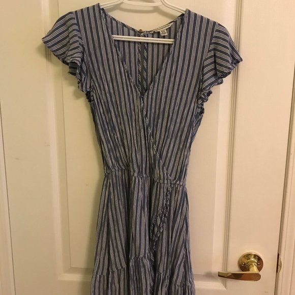 American Eagle Wrap Style Romper - Picture 1 of 1